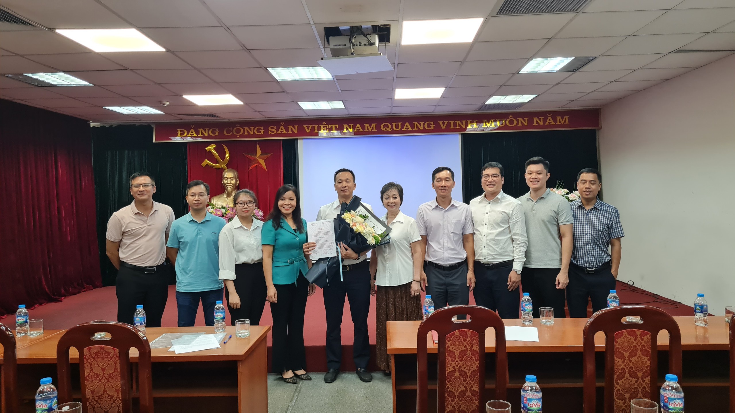 Kết nạp Đảng cho Đảng viên mới năm 2024